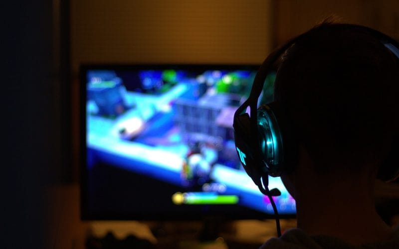Hoe oud moet je zijn voor Fortnite Leeftijd informatie
